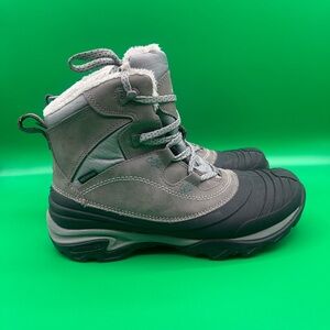 Merrell Women’s J55622 Snowbound Mid Waterproof